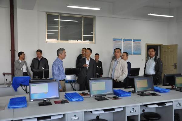 http://www.lzjtu.cn/__local/F/41/14/D46ADE879C2F6A4F97469E178F4_8663D742_1233F.jpg