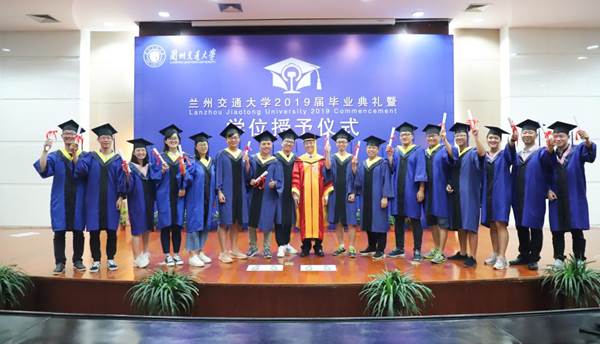 http://www.lzjtu.cn/__local/0/0A/FE/3DCF76B153F052D1AEDFF2615BB_83F83BC3_17942.jpg