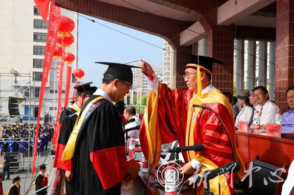 http://www.lzjtu.cn/__local/1/42/DE/FF5961E24B70012F2CF27202840_B3AE046E_1EF0E.jpg