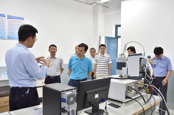 http://www.lzjtu.cn/__local/2/0C/12/73DC71FE754D6B8C952DFFD6B97_032E32ED_12CE9.jpg