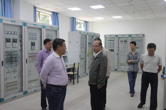 http://dqxy.lzjtu.edu.cn/__local/F/6F/F5/4494ADF546E5C1D093386DCDD0E_E137C9FC_6DDC.jpg
